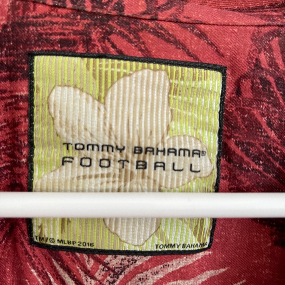 Tommy Bahama Football Silk Hawaiian Shirt Mens M Arizona Cardinals Button Up - Picture 8 of 16